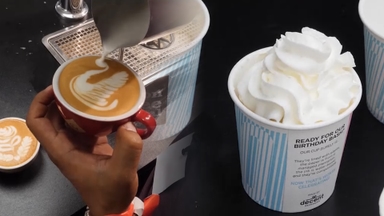영국, 시판 밀크셰이크·카페라테에도 설탕세 부과