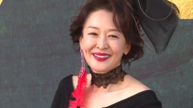 연극배우협 "윤석화, 위중하나 별세 아니다"…정정·사과