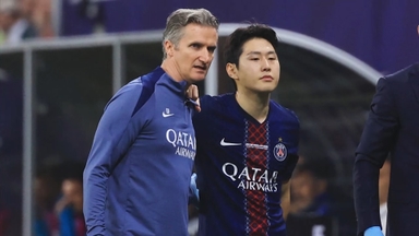 이강인 부상 이탈…PSG "몇 주간 뛸 수 없어"