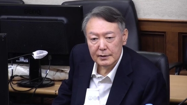 김건희 특검, 8시간 30분 尹 조사…"금품 수수·청탁 몰랐다"