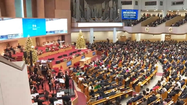 "가장 낮은 곳에 위로를"…온기 가득한 성탄