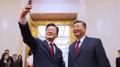 이 대통령, 시진핑과 '샤오미폰 셀카'…"덕분에 인생샷"