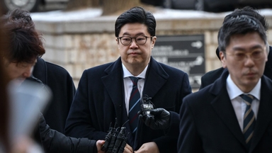 MBK 김병주 구속심사 13시간 40분…역대 최장