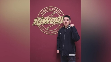 'KIA 방출' 서건창, 키움 복귀…현역 생활 이어간다