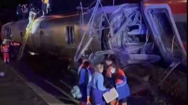 스페인서 고속열차 2대 정면 충돌…"사망자 수십명"