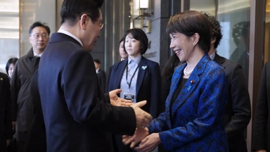 [뉴스퀘어10] 90도 인사·드럼 합주까지...일본, 극진영접 배경은?