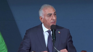 이란 옛 왕세자 "정권 붕괴 후 귀국"...미 무력 압박 속 중재 노력