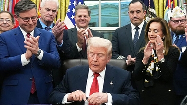 43일 만에 최장 '셧다운' 종료…예산안에 트럼프 서명