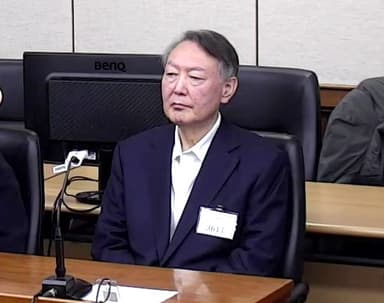 尹 ‘체포방해’ 1심서 징역 5년 선고…法 “경호처 사병화”