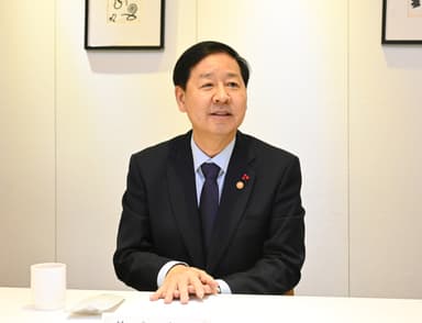 '무증빙 해외송금 쇼핑' 끝···내년부터 한도 10만달러로 제한 [Pick코노미]