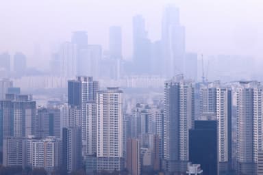 가계대출 줄여 기업으로 돌리면···성장률 0.2%p 높아진다