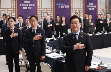 ‘돈맥경화·52시간’ 빗장 푼 李 대통령···삼성·SK ‘남부행 티켓’ 청구서 던졌다 [갭 월드]