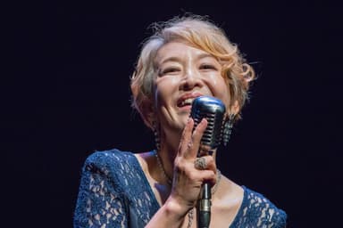 [속보] '1세대 연극 스타' 배우 윤석화 뇌종양 투병 끝 별세···향년 69세