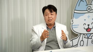 [지금, 명의]"류마티스관절염 손만 아픈 병 아냐···심장·폐·혈관 침범 땐 생명 위협"