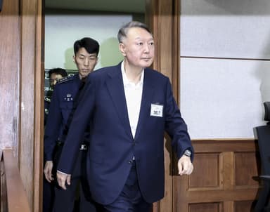 尹 '내란우두머리' 재판 2월 선고 전망