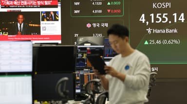 투자경고 해제에 SK하이닉스 5%대 급등, 삼성전자도 '12만전자' 눈앞 [이런국장 저런주식]