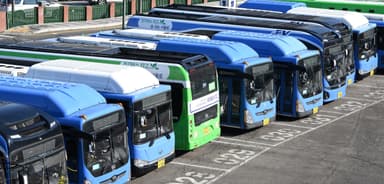 빙판길에 택시도 안잡혀···청량리역은 승객 35% 급증 '지옥철'