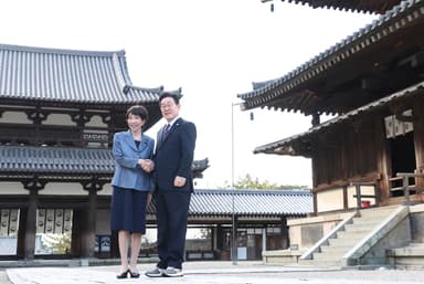 李대통령, 다카이치와 호류지 둘러봐···‘석별 악수’만 세번