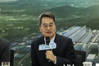 [영상] 김동연 경기도지사, 용인 반도체 클러스터 찾아 전력난 해법 제시