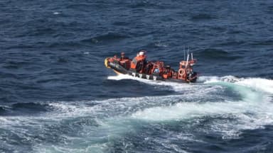 서해 공해서 중국어선 또 전복…9명 실종