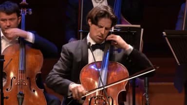 묵직한 첼로 소리로 숨쉬는 남자…다니엘 뮐러 쇼트