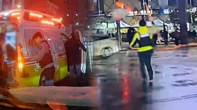 [단독] 앞장선 경찰·길 터준 시민들…폭설 속 위기 넘긴 산모