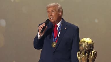 트럼프, 신설 FIFA평화상 수상…"큰 영예"