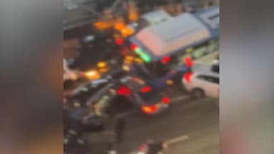 [속보] 서울 강남구청역 인근 10중 추돌사고…6명 부상