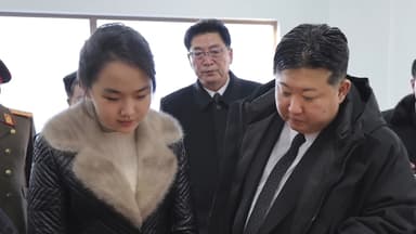 김정은, 연이틀 지방공장 준공식…딸 주애 또 동행