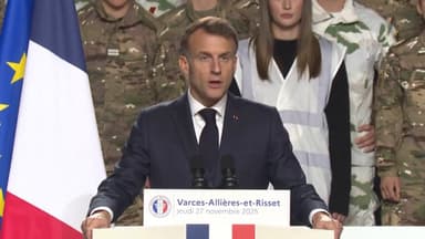 마크롱 "새로운 핵추진 항공모함 도입"…2038년 취역