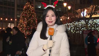 캐럴·트리 성탄절 분위기 물씬…명동거리 북적