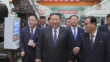 김정은 "당대회서 새 군수공장 설립 결정"