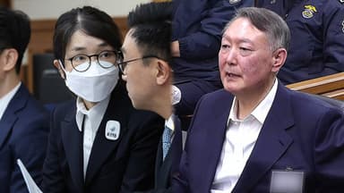 '매관매직' 김건희 추가 기소…尹부부 뇌물은 경찰 이첩