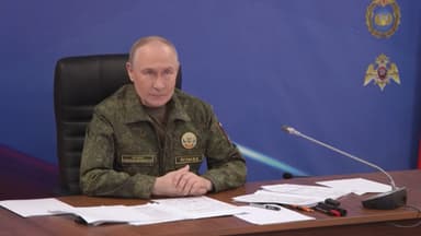 푸틴 "우크라, 평화적 해결 않으면 무력 대응"