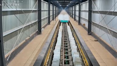 中 자기부상 '시속 700km' 성공…고속철 '적자 누적'