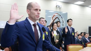 핵심증인 빠진 쿠팡 청문회…대표, 책상 치며 적반하장