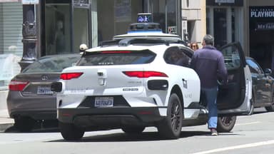 [지구촌톡톡] "열린 문 닫기만 해도 3만원"…로보택시 '꿀알바'