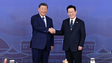 [속보] 이 대통령, 시진핑 중국 국가주석과 정상회담 시작