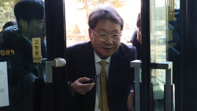 서울고검, '진술 회유 의혹' 방용철 전 쌍방울 부회장 소환