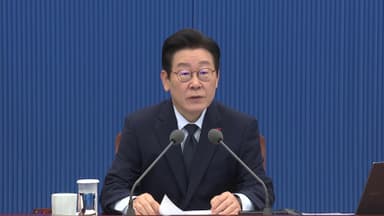 [현장연결] 이 대통령, 수보회의 주재…"대한민국 운명, 실용외교에 달려"