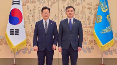 이 대통령, 김종철 방미통위 위원장에 임명장 수여