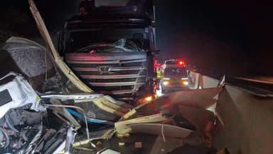 [제보23] 서산영덕고속도로서 화물차 4중 추돌 사고 外