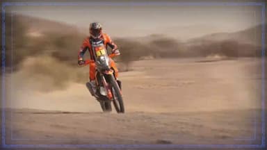 [오늘의영상] 바람 뚫고, 언덕 넘고…뜨겁고 아찔한 사막 질주