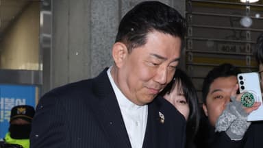 [속보] 경찰, 김병기 부부 등 5명 출국금지 조치