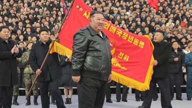 북한 김정은, 대규모 청년행사…체제 자부심 독려