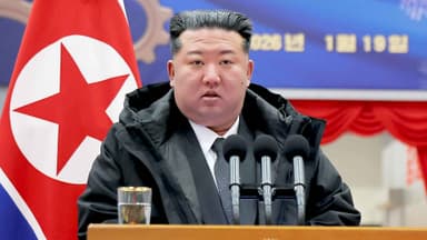 김정은, 시찰 중 '부총리' 해임…"제 발로 나가라"