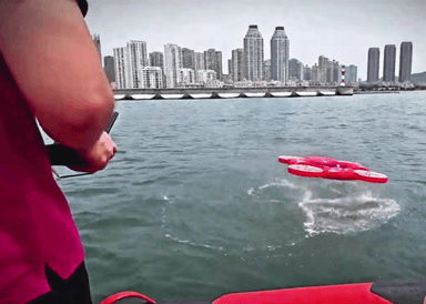 익수자 향해 물로 뛰어든다…中 수상 '구조드론' 화제