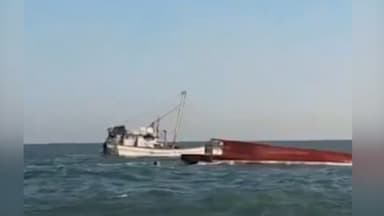 인천 선미도서 어선 전복…4명 구조·1명 심정지