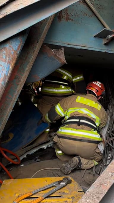 울산화력 열화상·내시경카메라로 밤샘 수색…실종 2명 못찾아