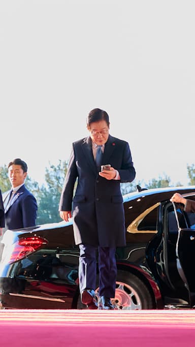 다시 청와대 시대…李, 본관 집무실 아닌 여민관서 근무 왜